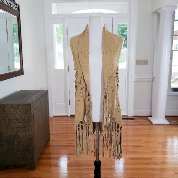 Mahiya Nomad Suede Fringe Vest Tan - Picture 16 of 17